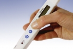 laserpen_hand